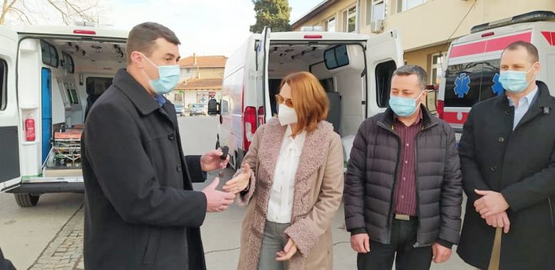 Dom zdravlja u Vlasotincu na Badnji dan dobio dva saniteta