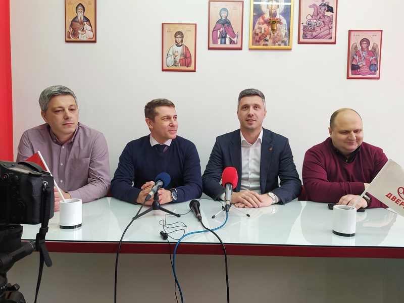 Predrag Mitrović podneo ostavku na sve funkcije u Dveri, oko 200 članova iz Leskovca napušta stranku