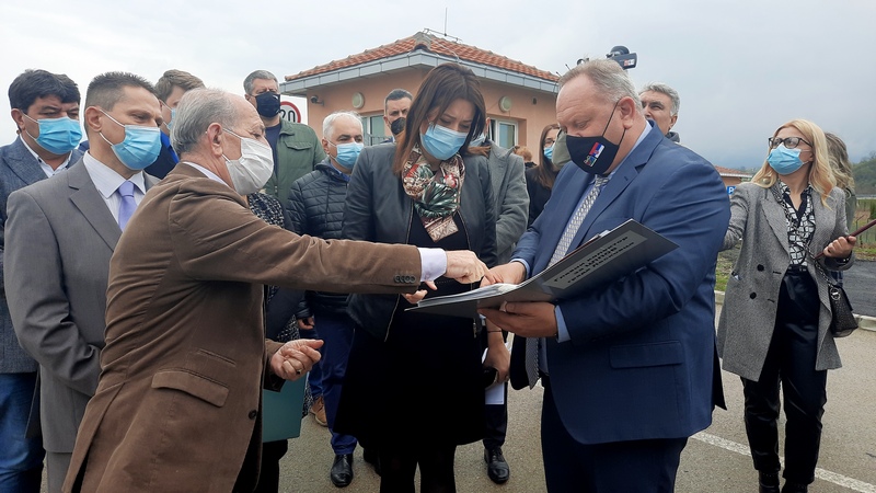 Ministarstvo zaštite životne sredine i grad Leskovac potpisali 4. Aneks ugovora za puštanje u rad objekata linije vode što je preduslov za puštanje u rad linije mulja