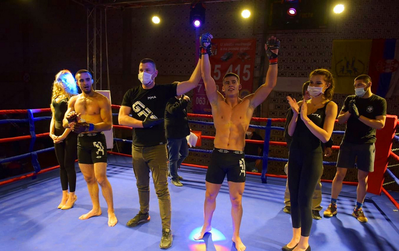 GLADIJATORSKI SPEKTAKL Međunarodni MMA turnir ispunio očekivanja organizatora i gledalaca