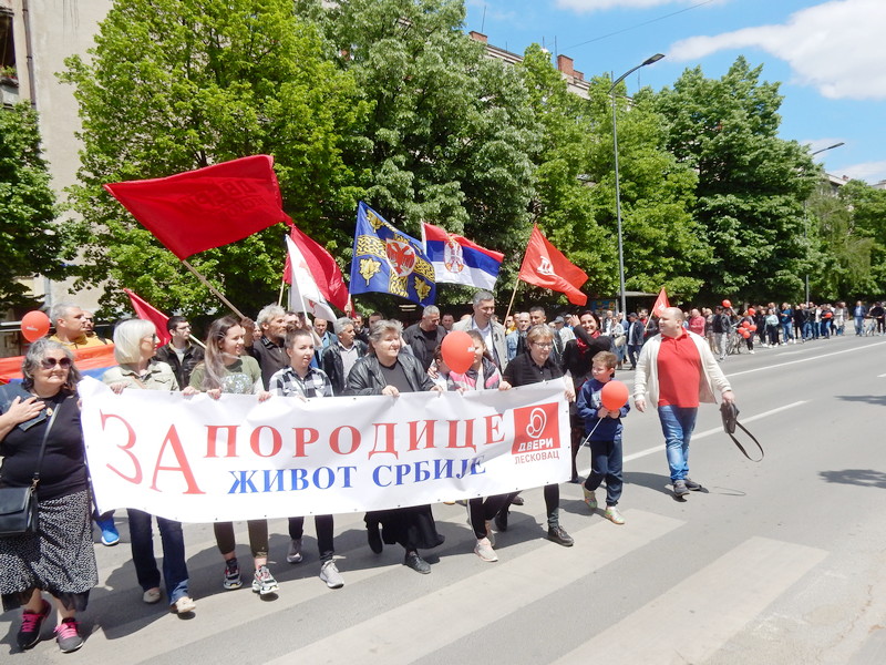 Obradović u Porodičnoj šetnji Dveri najavio promene iz Leskovca (video)