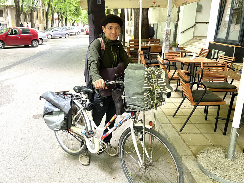 Japanac koji je biciklom proputovao svet, vakcinisan u Nišu