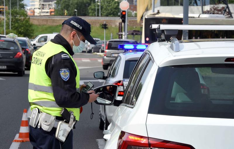 Tokom prvog dana kontrole, saobraćajna policija otkrilla 4.209 prekršaja