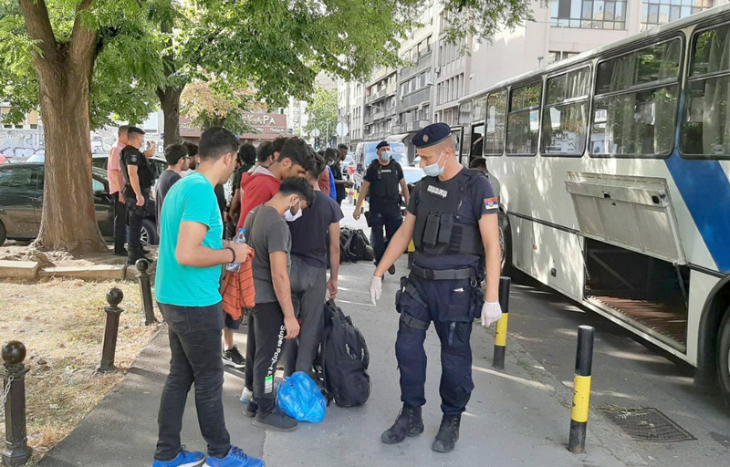 U Makedoniji uhapšen Leskovčanin zbog krijumčarenja Sirijaca, „izdala ga saobraćajka“