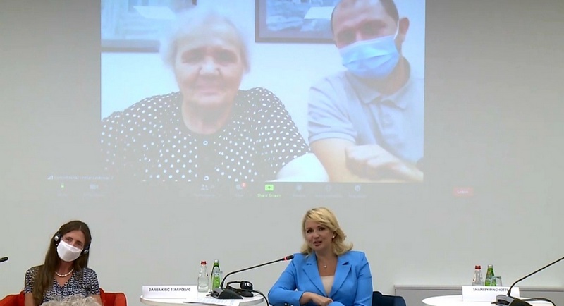 Baka Stanojka iz Leskovca dobila obećanje od ministarke da će joj rešiti problem sa vidom
