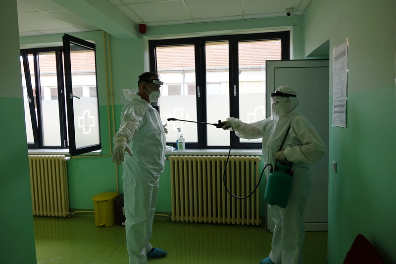 Umrlo još 6 pacijenata u Leskovcu, među njima i jedan vakcinisan Fajzer vakcinom