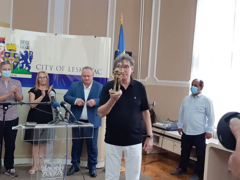 Darku Bajiću priznanje „Leskovački pobednik“ za doprinos razvoju Lajf festivala
