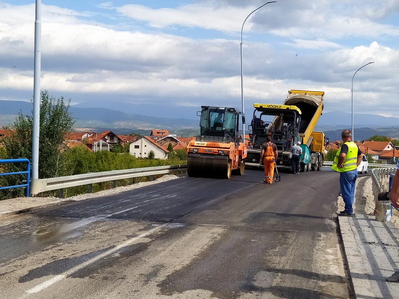 Rekonstruiše se nadvožnjak prema Bobištu