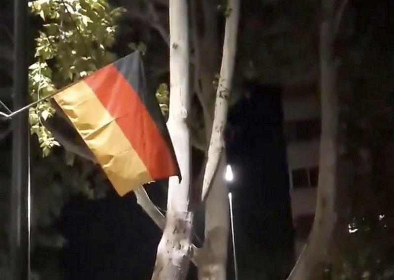 SSP o okačenim zastavama Nemačke u Nišu: Ima li kraja podaništvu gradske vlasti i dodvoravanju gradonačelnice vrhovnom poglavaru Vučiću