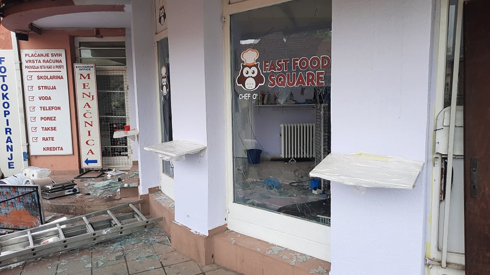 Demolirana prodavnica brze hrane u Leskovcu