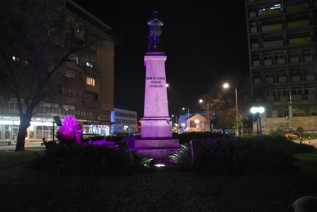 MUK U LESKOVCU NA GODIŠNJICI OSLOBOĐENJA?!