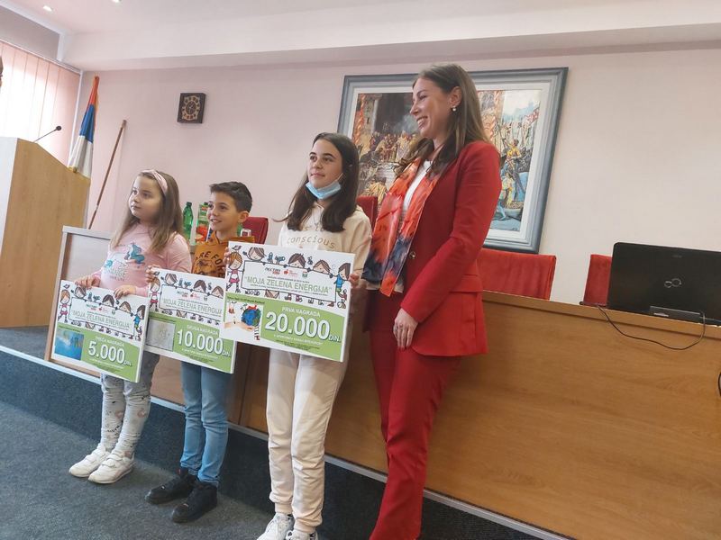 Nectar nagradio troje učenika iz Vladičinog Hana na konkursu „Moja zelena energija“