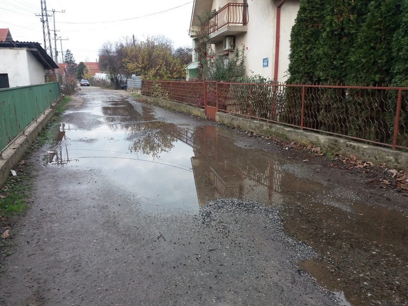 Pukla cev u Ohridskom naselju, Vodovod obavešten, ali ekipe ne izlaze na teren