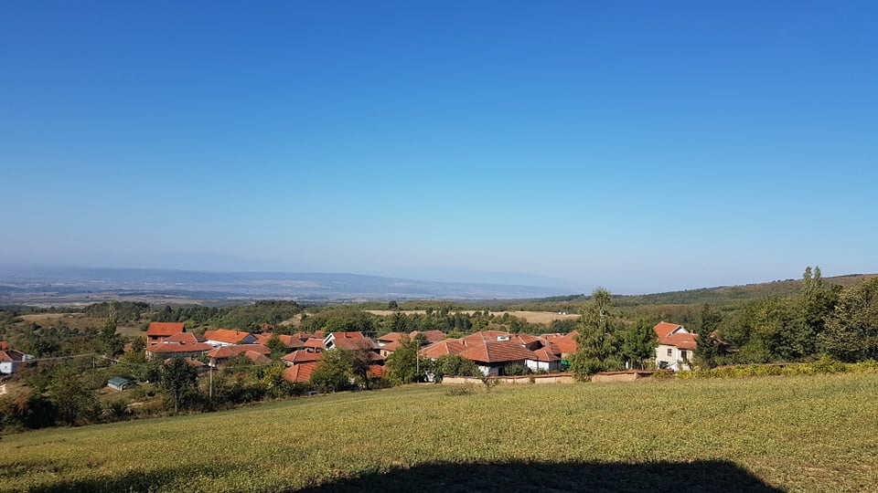Gornja Kupinovica, selo neženja i lekovite izvorske vode