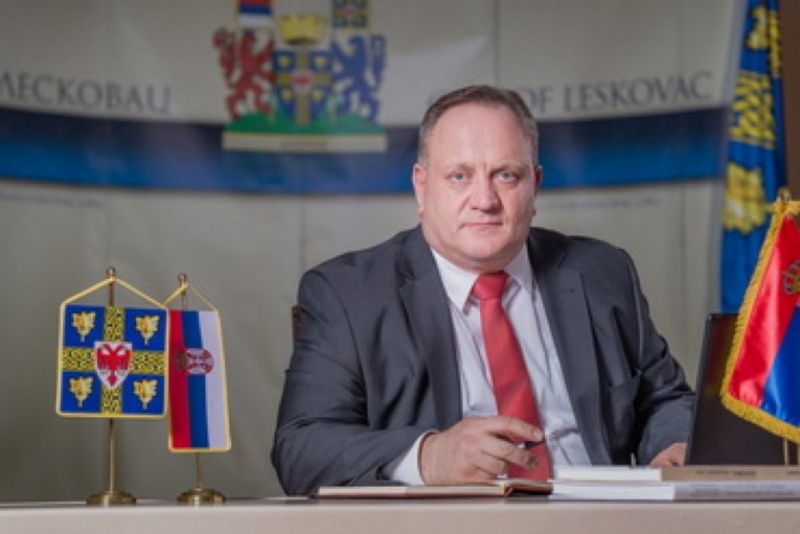 Gradonačelnik Leskovca čestita sugrađanima Badnji dan i Božić