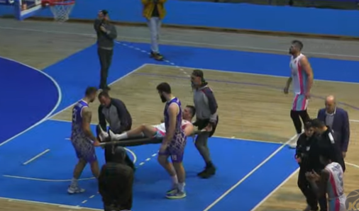 Košarkaš Zdravlja teško povređen tokom utakmice sa Slogom iz Kraljeva