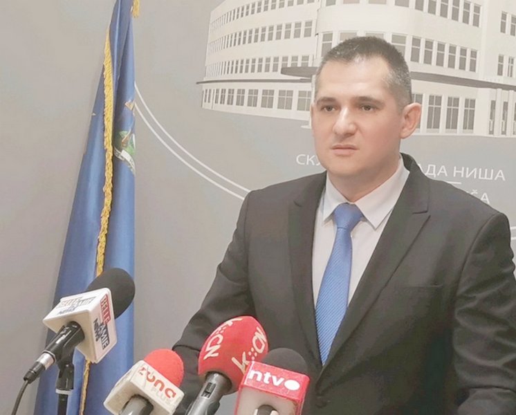 Miodrag Stanković: Prvo rešite zagađen vazduh, pa onda gradite Akva park