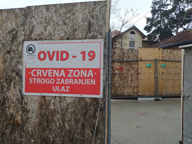 Korona bukti a bolnice poluprazne: U Nišu 411 novoobolelih, U Vranju 224 i u Leskovcu 60