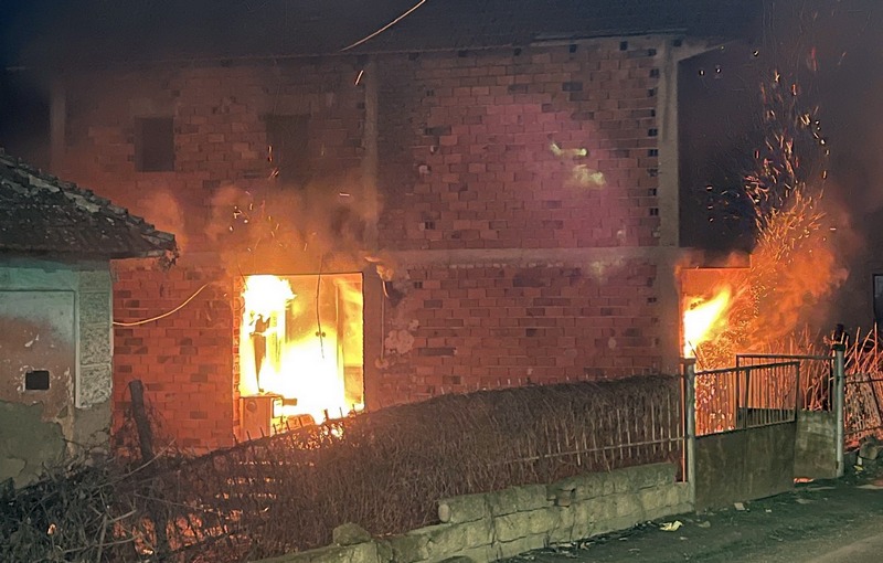 Pedesetogodišnjak stradao u požaru u blizini Leskovca