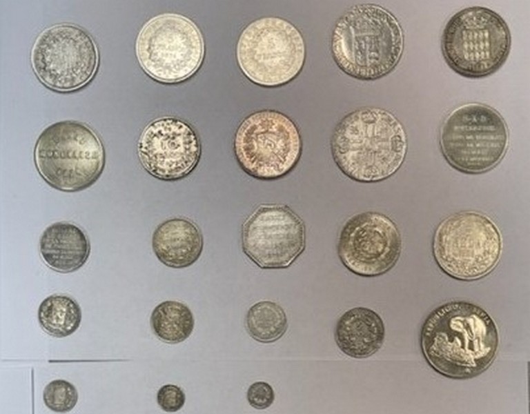 Carinici zaplenili i novčiće “domino benedict” iz 1652. i franak “belgique” iz 1830-1880