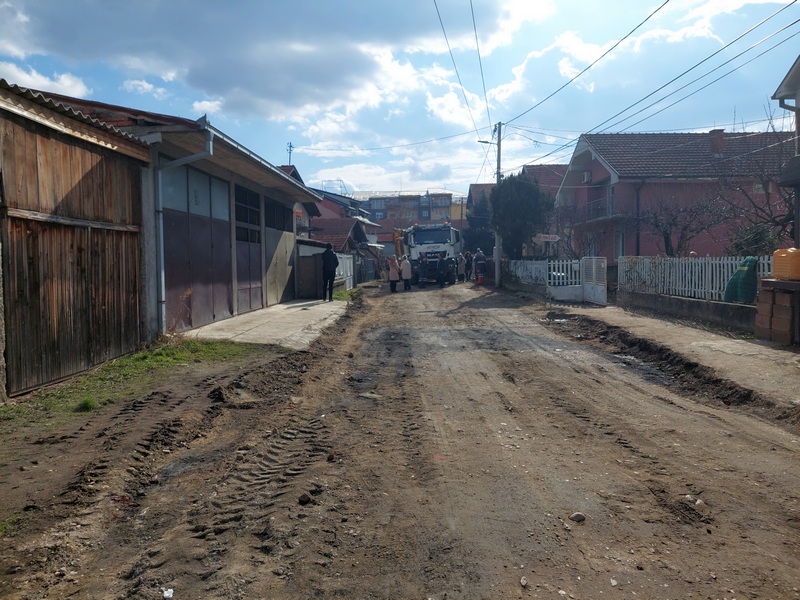 Stanovnici ulice Đuke Dinić uskoro dobijaju asfalt