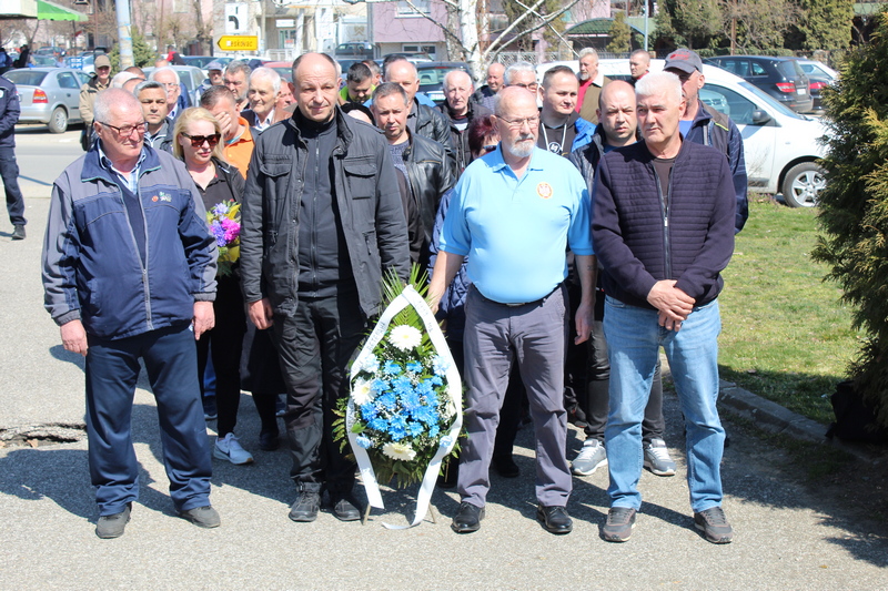 Na godišnjici NATO bombarodovanja tradiocinalna jednokratna pomoć porodicama stradalih