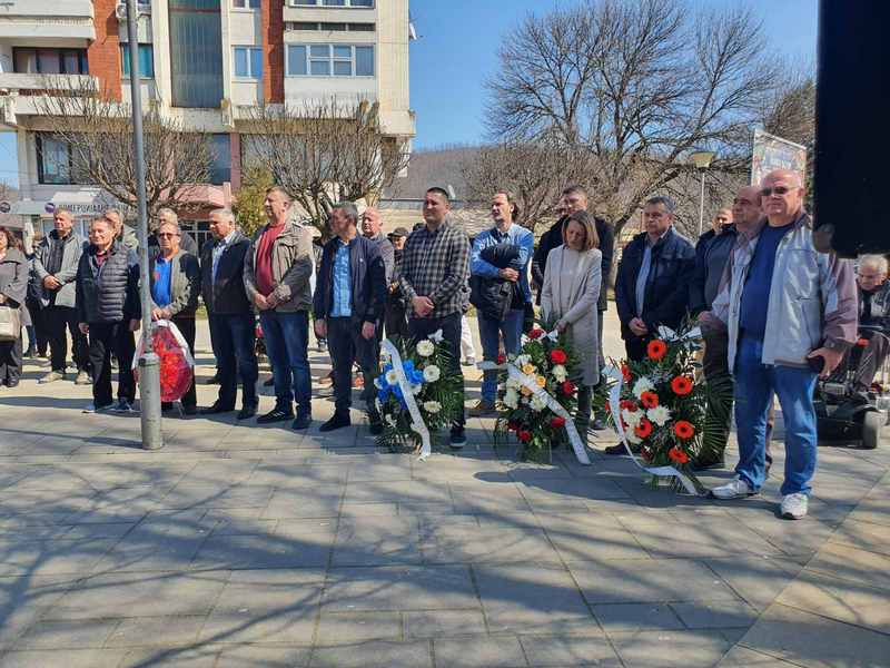 I u Medveđi odata pošta stradalima u NATO bombardovanju