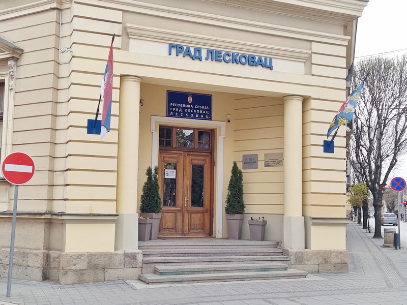Grad Leskovac isplatio novac za funkcionisanje obrazovanih institucija, ustanova kulture, Crveni krst i jednokratnu pomoć