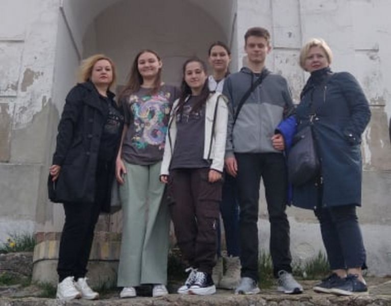 Učenici Medicinske škole Emilija Tasić i Aleksa Bogdanović osvojili prva mesta na republičkom takmičenju iz matematike