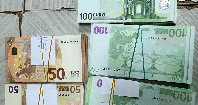 Sprečeno krijumčarenje oko 70.000 evra i više zlatnih poluga