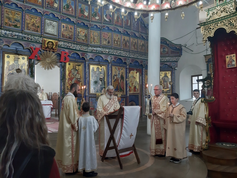 Uskršnjoj liturgiji prisustvovale i izbeglice iz Ukrajine