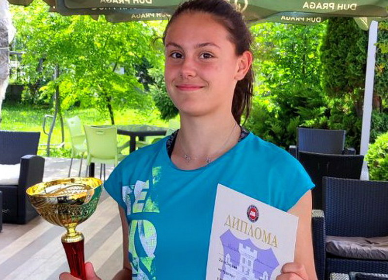 Jevrosima Mitić iz Bojnika osvojila prvo mesto na teniskom turniru
