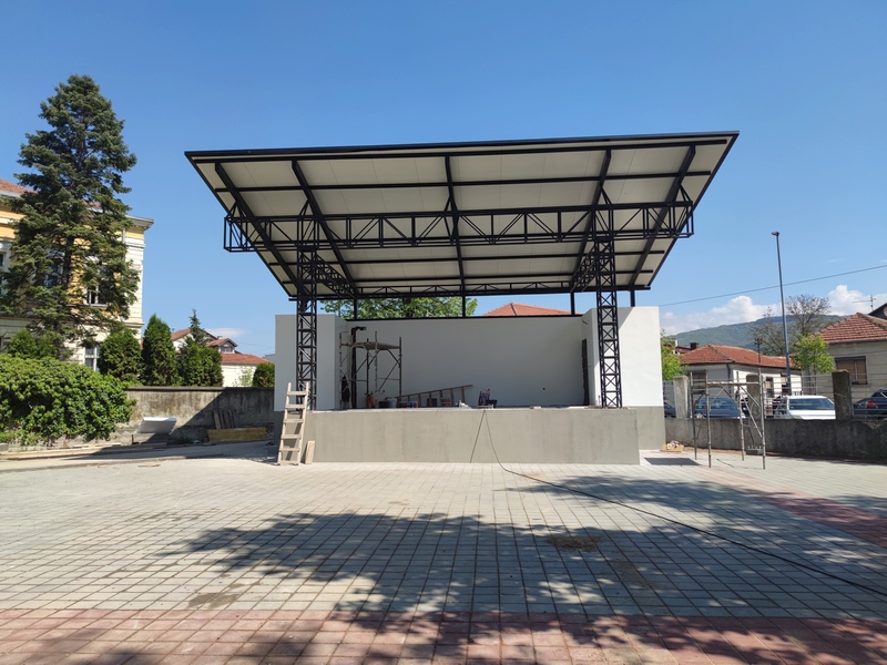 Gradu Pirotu odobreno 8 miliona dinara za nabavku rasvete za Letnju scenu