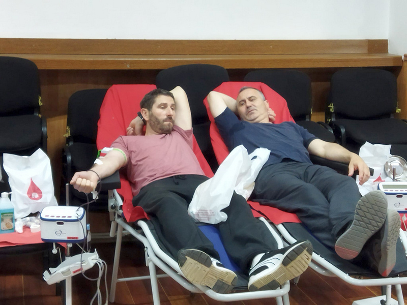 Posle akcije dobrovoljnog davanja krvi i priznanja višestrukim davaocima