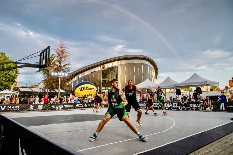 (Foto priča) Najbolji basketaši iz Leskovca i regiona priredili spektakl u Leskovcu, prva nagrada otišla u Beograd