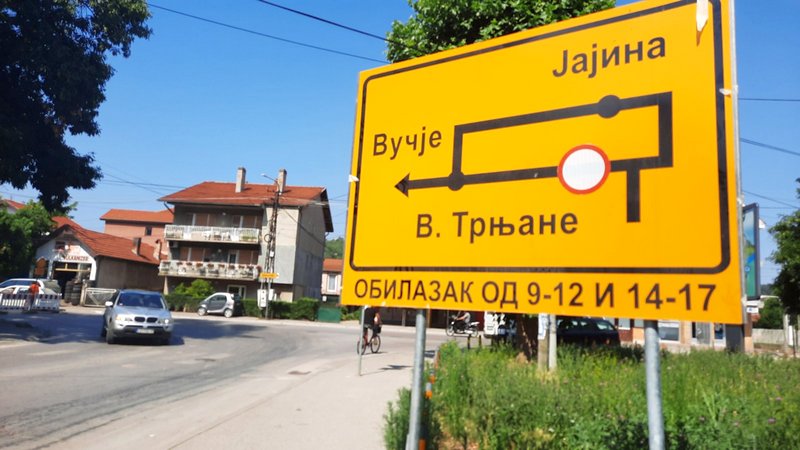 Od danas 2 puta dnevno obustava saobraćaja po tri sata na putu Leskovac – Vučje
