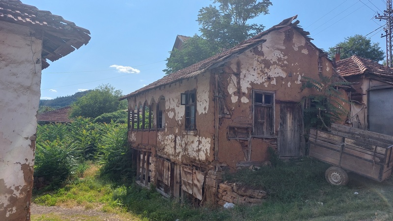 Studija zaštite sela Temska u kome se nalazi najmanje 30 zavetnih krstova – obroka s kraja 18. veka