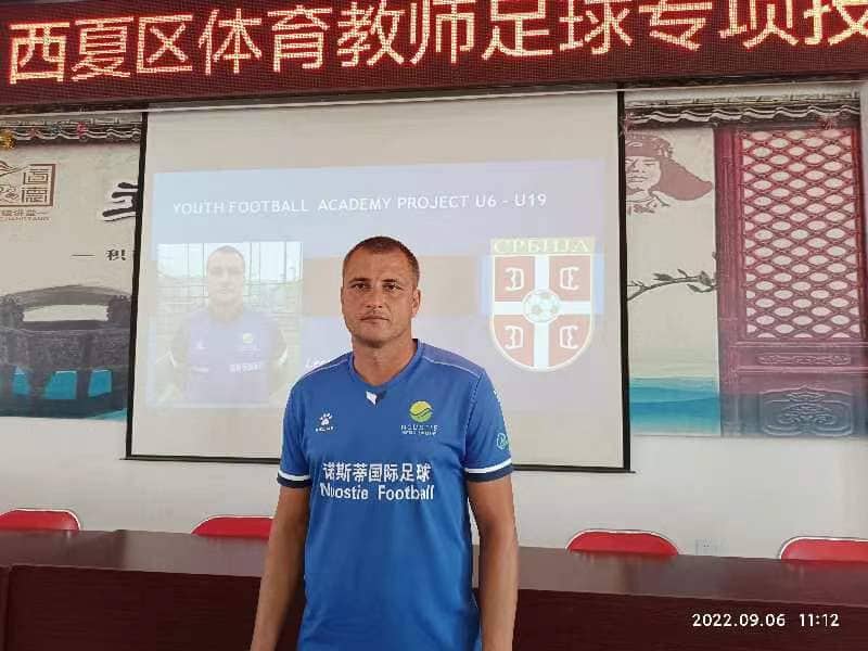 Leskovčanin Grujić obučava fudbalske trenere u Kini