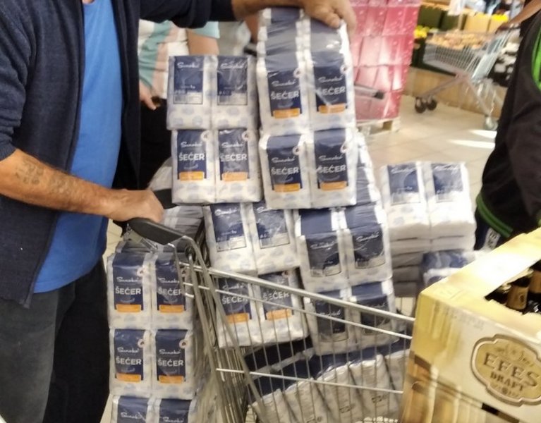 Grabež za šećerom u Lidlu, Leskovčani kupovali po 50 kilograma