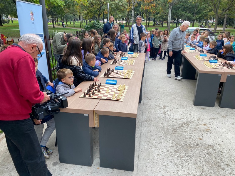 Susret generacija na šahovskim igrama