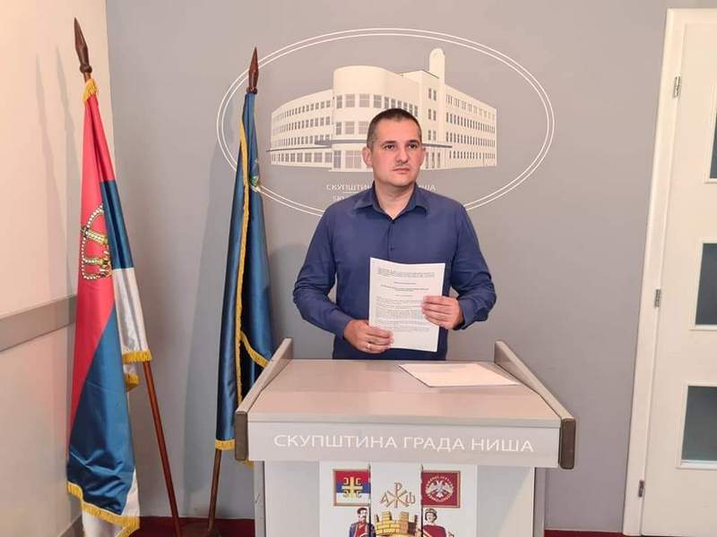 Odbornik Miodrag Stanković: Najavljuje se novo poskupljenja grejanja kojeg nema