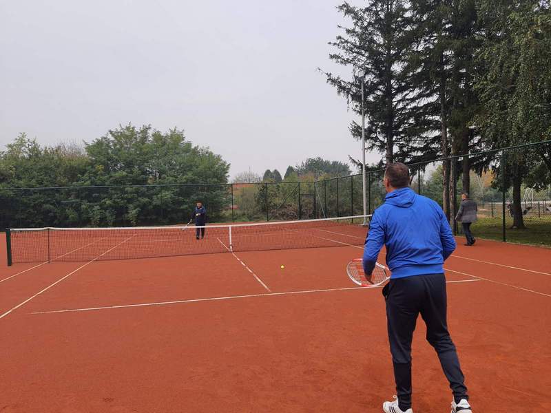 Renovirani teniski i košarkaški tereni u sklopu SRC „Dubočica“, iz gradske kase za njihovu sanaciju izdvojeno milion dinara