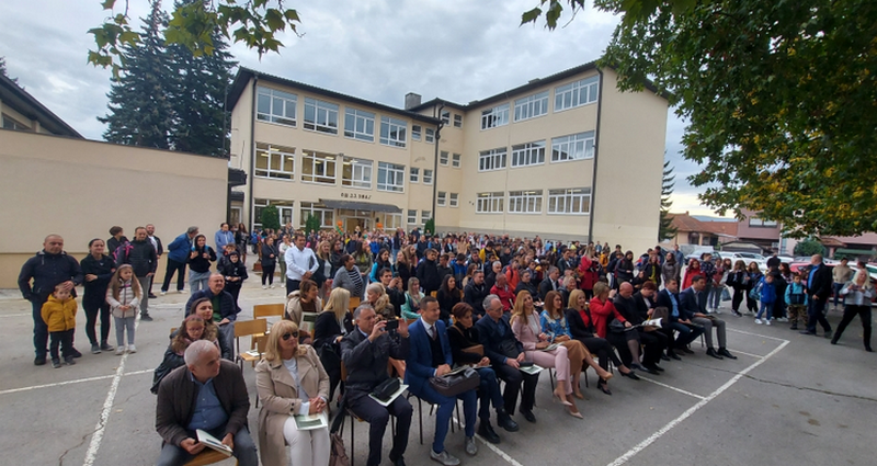 Osnovci od danas ponovo u svojoj novoj i rekonstruisanoj školi