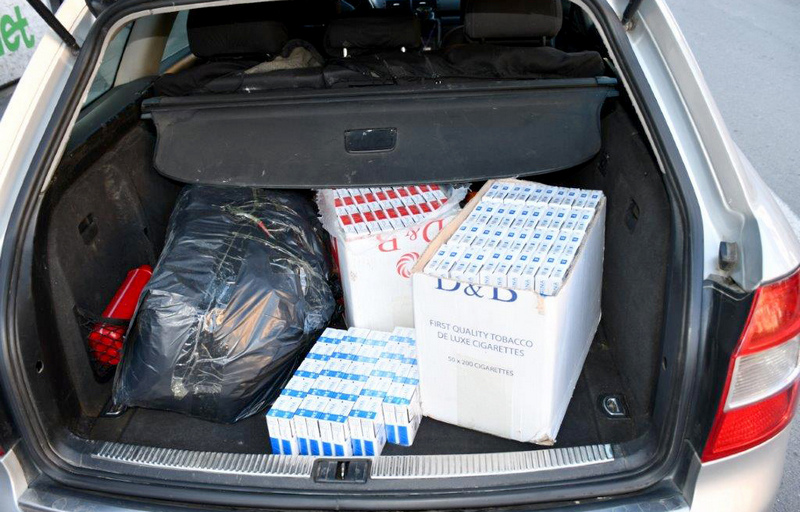 Leskovčanin u automobilu sakrio 12,5 kilograma duvana i 500 paklica cigareta