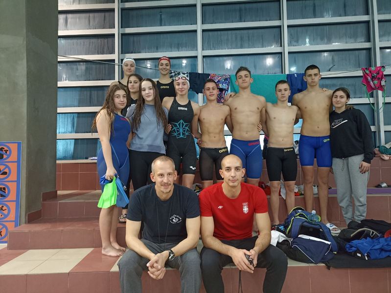 Leskovački klub “Dubočica” osvojio 38 medalja na zimskom prvenstvu u Novom Sadu