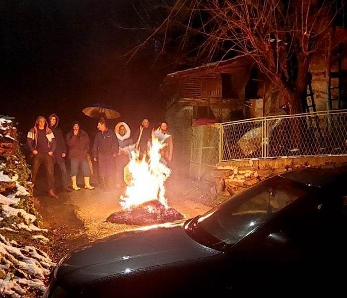 Meštani Dadinca dva meseca na barikadama zbog najave gradnje MHE, posetiće ih i aktivisti iz BiH