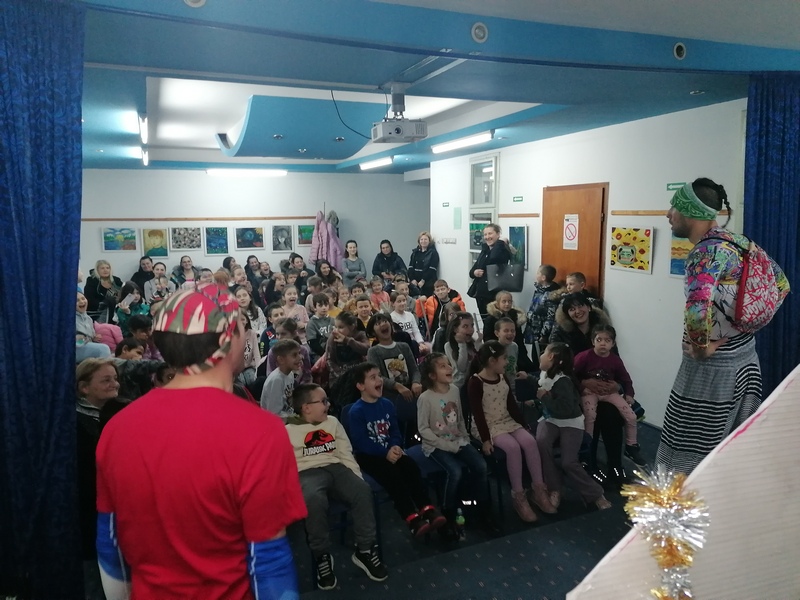 Predstavom “Novogodišnji luckasti klovnovi” završena godina jubileja Doma kulture u Pečenjevcu