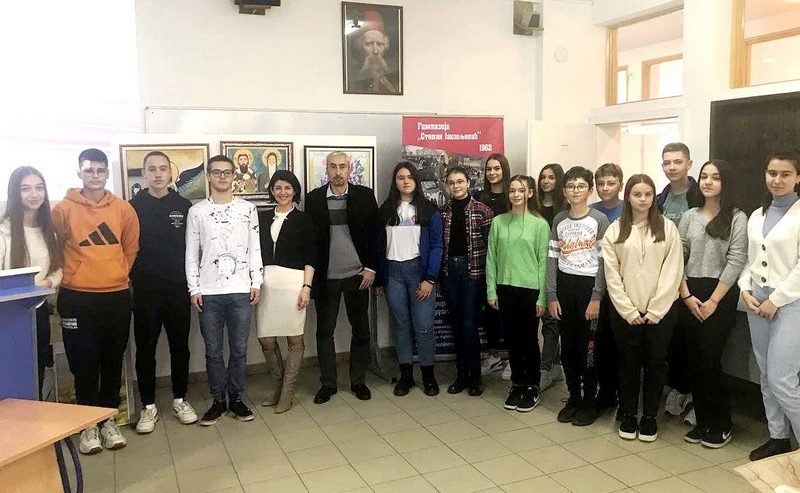 Mladi naučnici održali predavanja u Gimnaziji u Vlasotincu