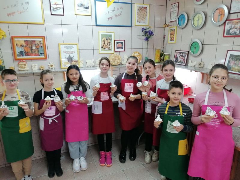 U Mlekarskoj školi u Pirotu završena Božićna škola pekarstva i poslastičarstva