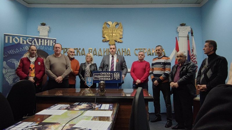 Leskovački radikali obeležili trideset i treći rođendan stranke